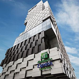 Holiday Inn Express Bangkok Siam By Ihg